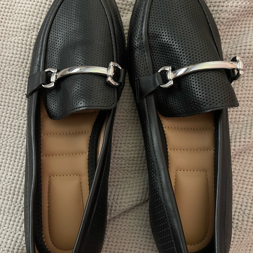 Black Leather Loafers with Silver Accent